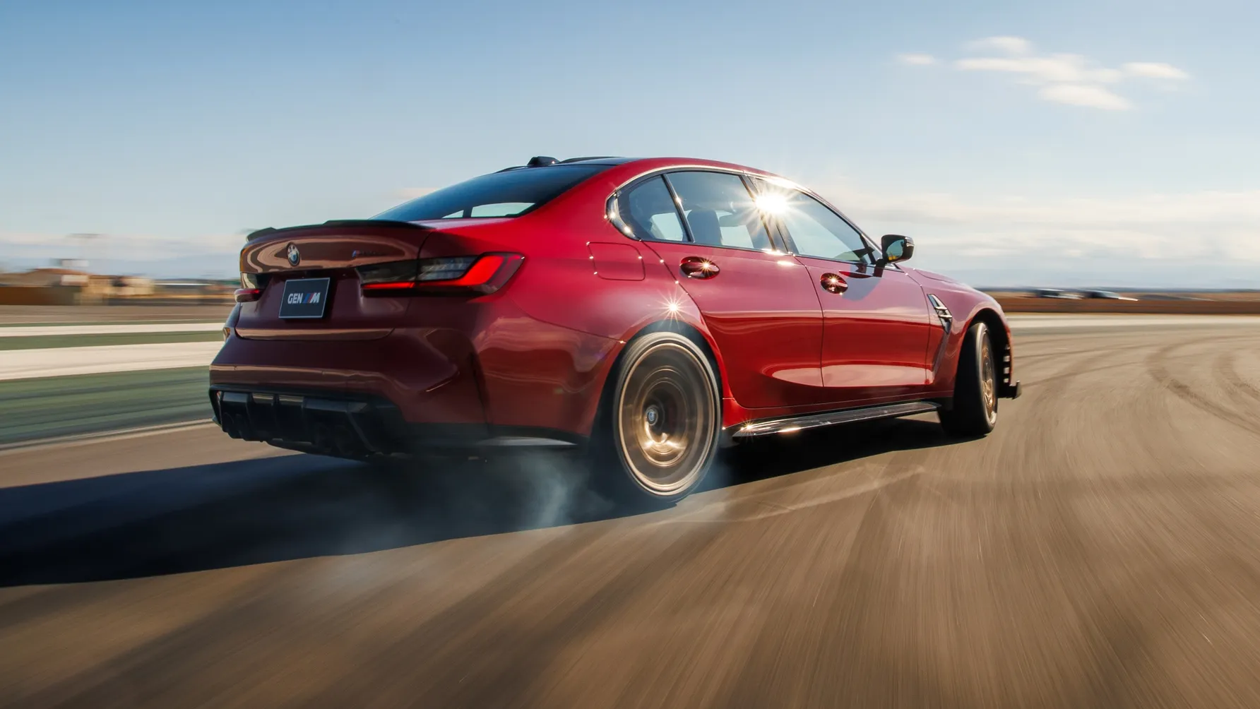 BMW M3 CS Handschalter — wolniejsze, tylnonapędowe i manualne. Czyli idealne.